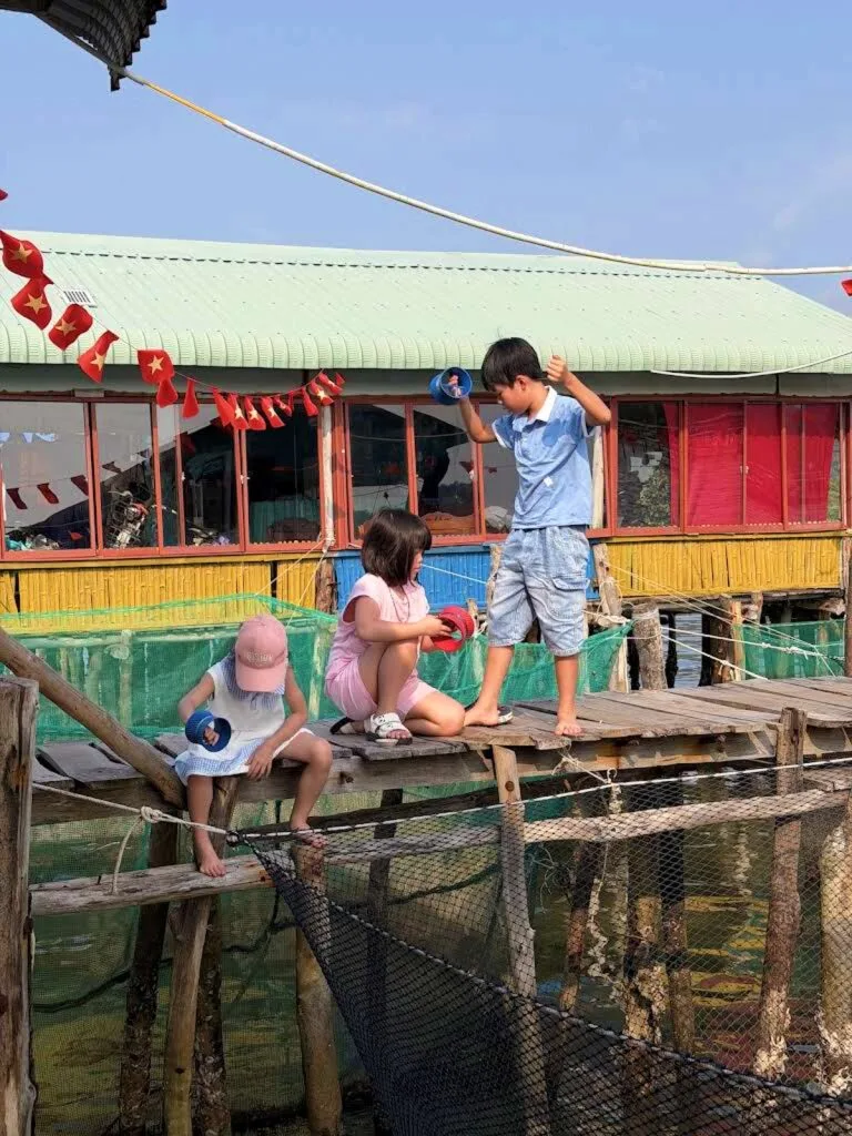 2026081113162279 Vietnamese